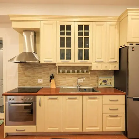 Lura Apartment Plazhi San Pietro