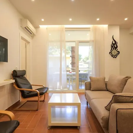 Lura Apartment *