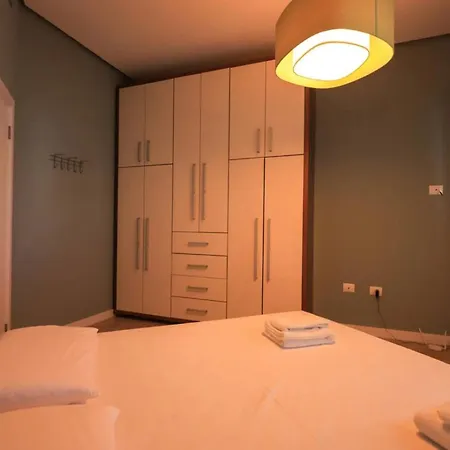 Lura Apartamento *