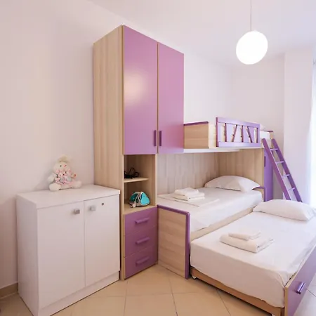 Lura * Plazhi San Pietro
